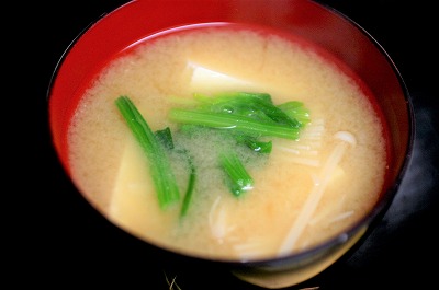 豆腐ときのことほうれん草の味噌汁 料理レシピ集金沢から